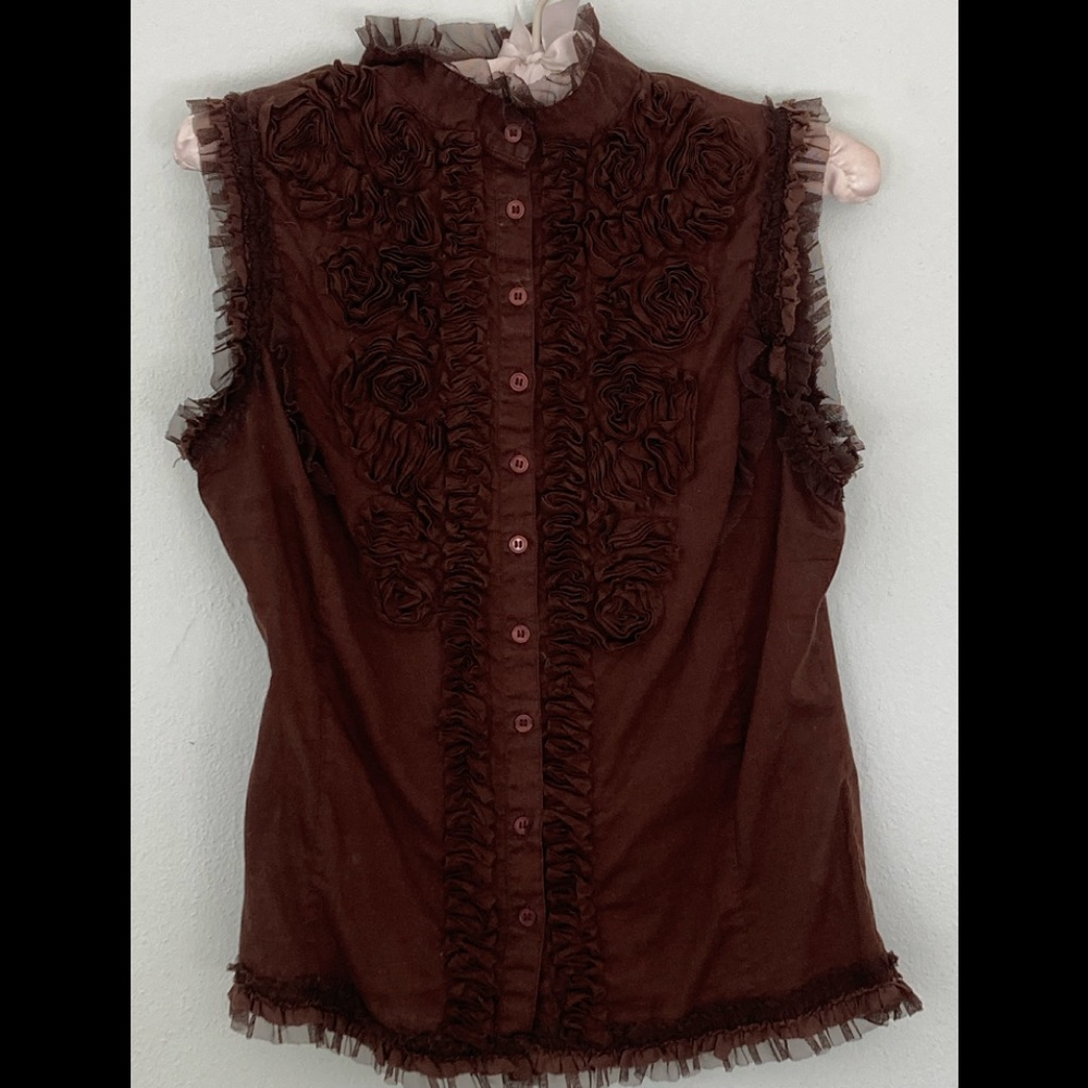 Hoss homeless sleeveless shirt size 38 (small)